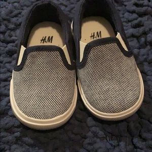 H&M slip on